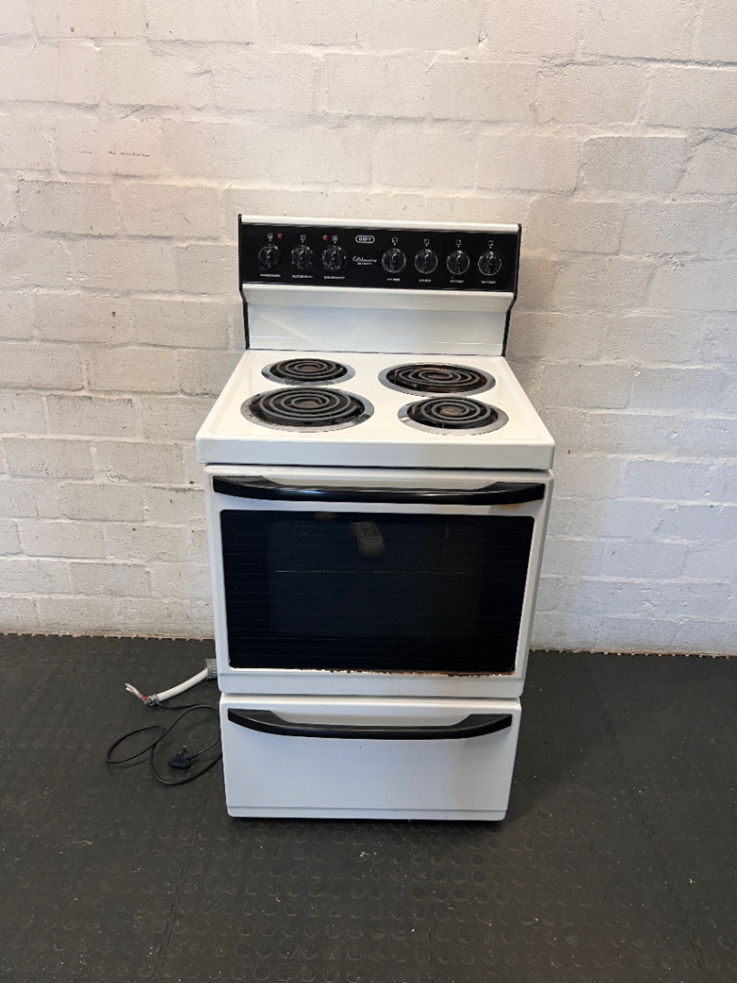 Defy Kitchenaire Six Twenty Electric Stove — One Plate Not Working and Rusted Coils - 2ndhandwarehouse.com