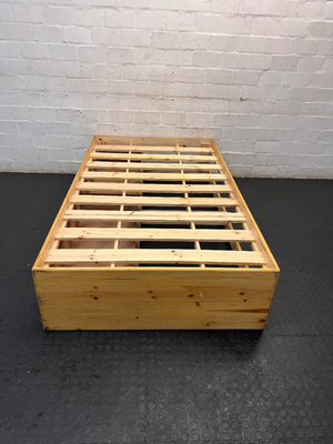 Single Wooden Bed Frame with White Storage Drawers — Good Condition with Minor Dust - 2ndhandwarehouse.com