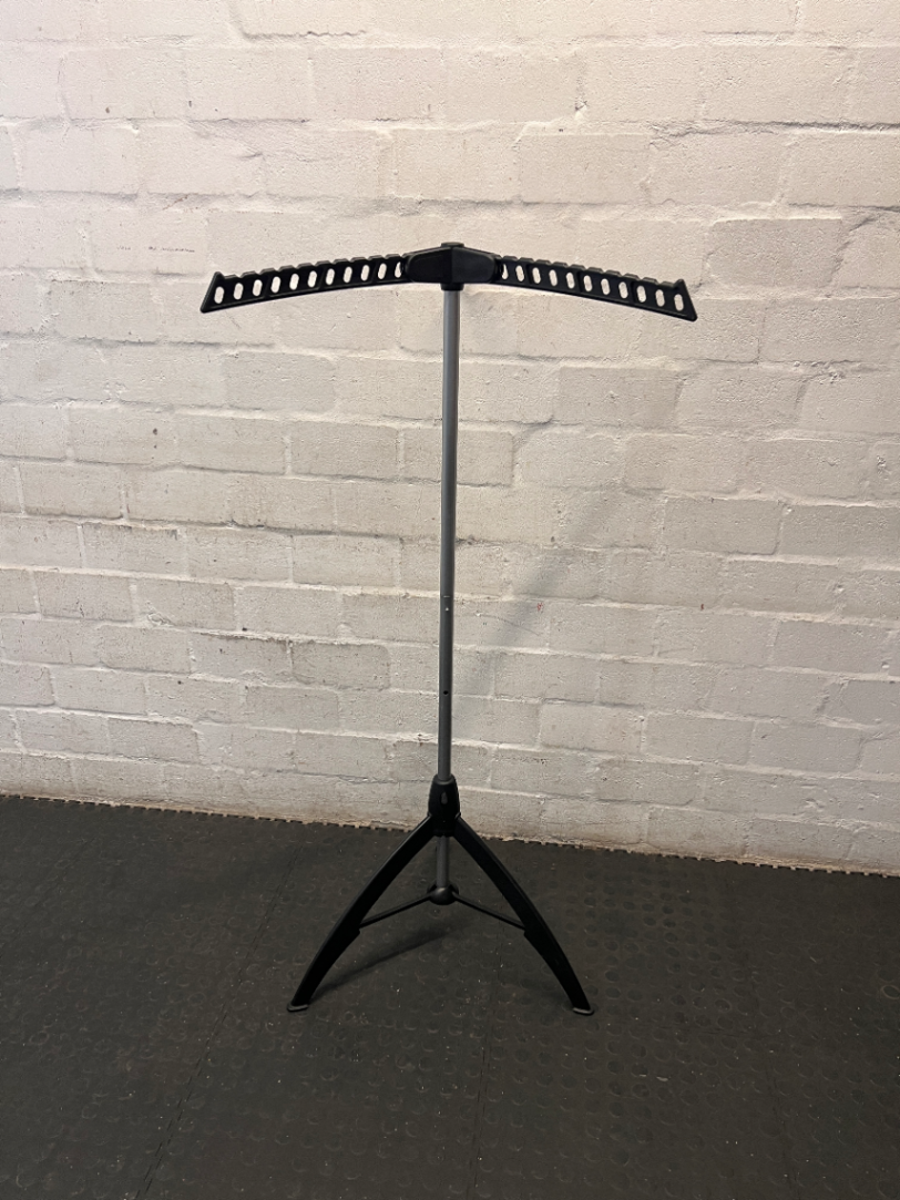 Portable Tripod Clothing Rack with Hanger Slots — Good Working O - 2ndhandwarehouse.com
