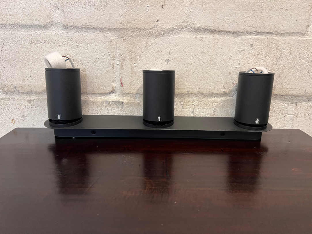Eagle Lighting Matt Black 3-Light Spotlight Fixture — Unused in B - 2ndhandwarehouse.com