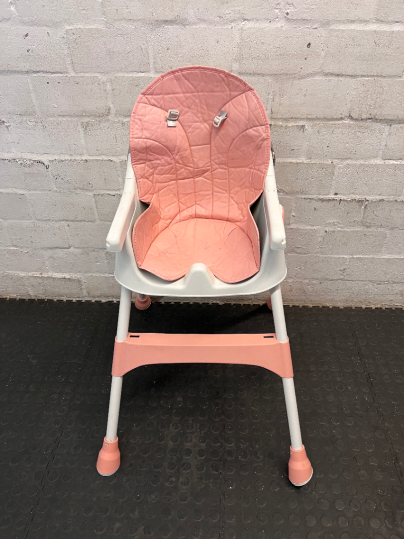 Cushioned Baby High Chair in White and Peach — Clean and Functional Condition