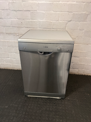 Bosch Freestanding Dishwasher in Metallic Grey — Good Working Order