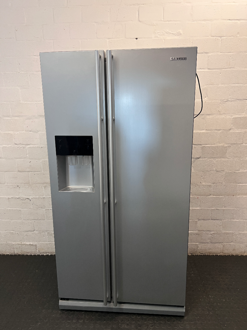 Samsung Grey Side-by-Side Fridge Freezer with Dispenser — Power Fault and Structural Damage