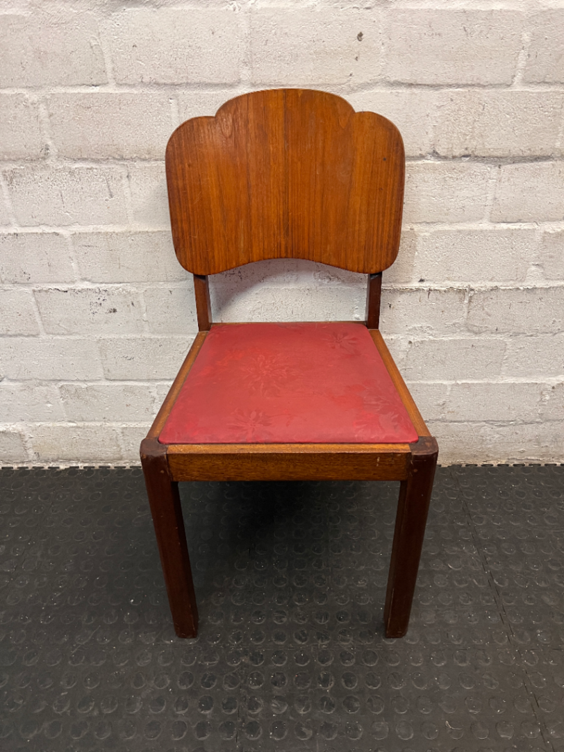Vintage Wooden Dining Chair with Scalloped Backrest