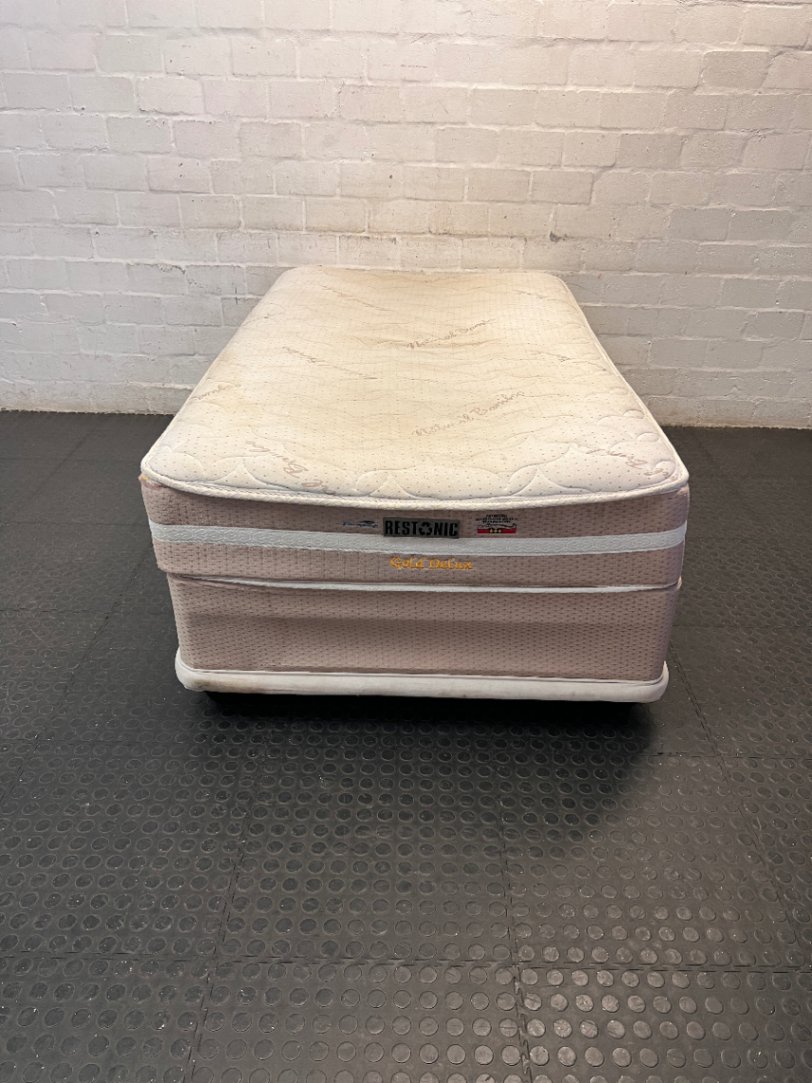 Restonic Gold Deluxe 3/4 Bed Base Set — Staining on Mattress Surface