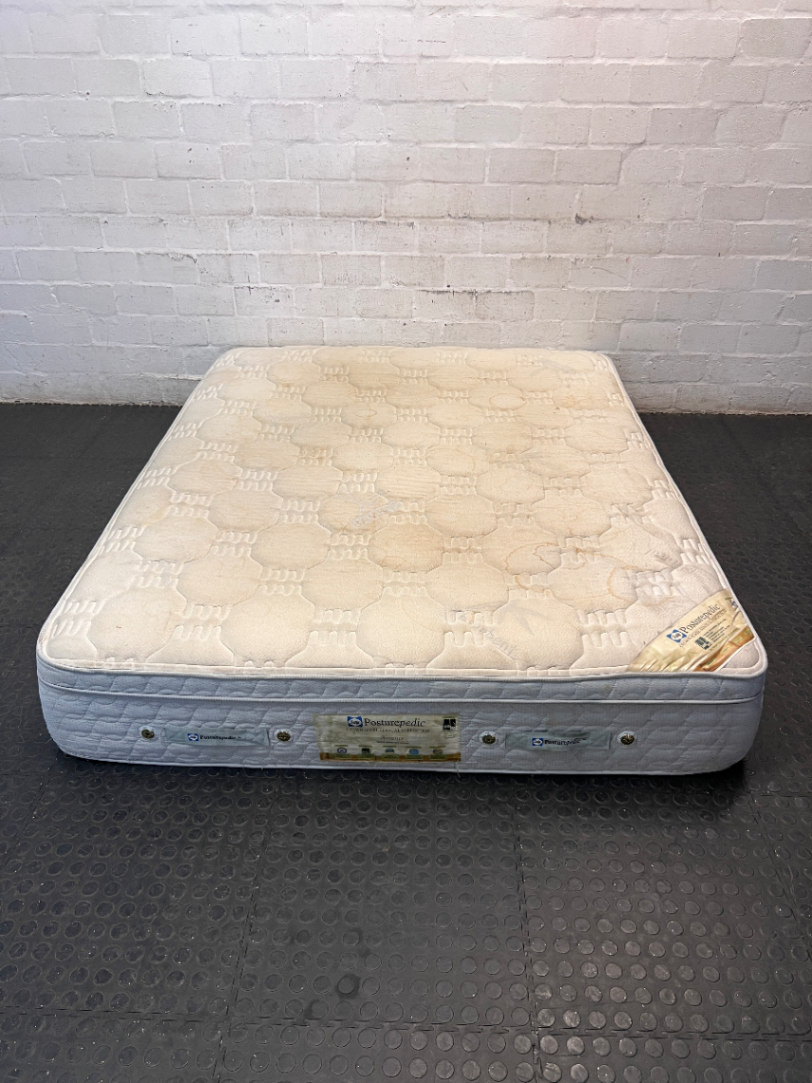 Sealy Posturepedic Crown Jewel Bamboo Queen Mattress — Surface Discolouration