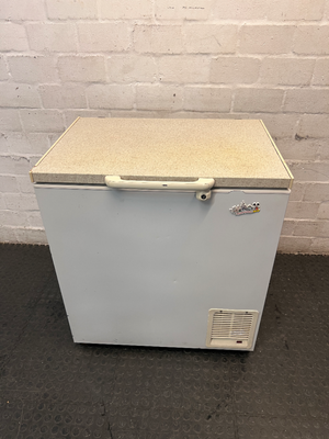 White Chest Freezer with Countertop Lid — Working; Fair Condition