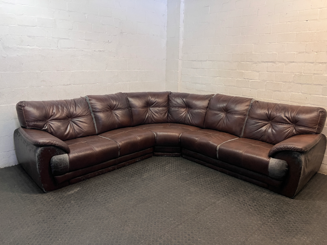 Large L-Shape Sectional Corner Couch in Chocolate Brown