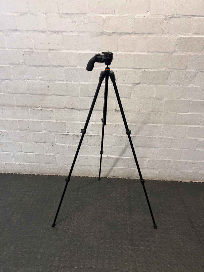 Vanguard Tripod with Pistol Grip Handle — Good Working Order