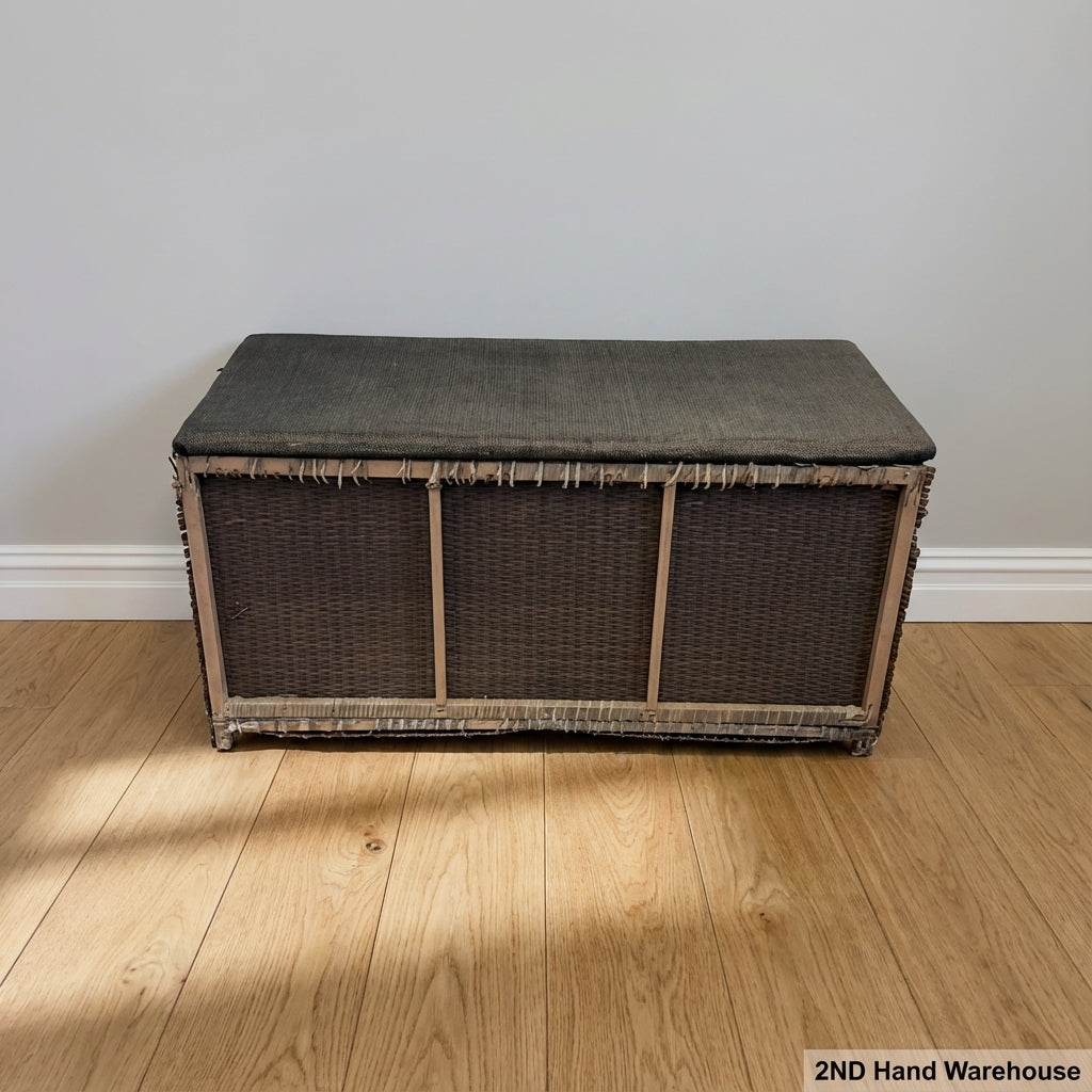 Charming Woven Storage Bench with Cushioned Top ✨