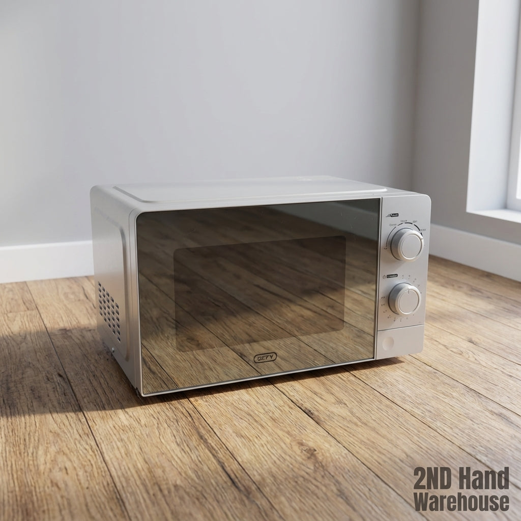Compact Silver Microwave Oven - Quick Meals Made Easy! ✨