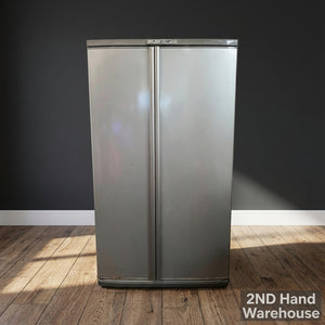 Sleek Silver Double Door Fridge Freezer - Faulty Freezer. Some rusting on the bottom