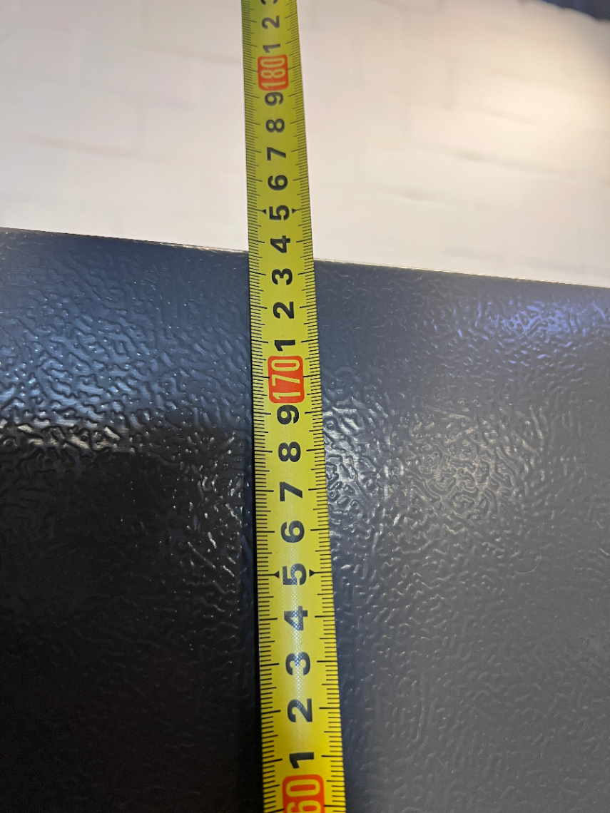 Sleek Silver Hisense Fridge with Water Dispenser - Bottom Freezer - 2ndhandwarehouse.com