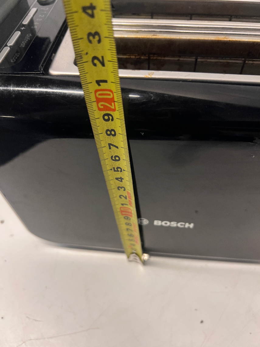 Black Bosch 2-Slice Toaster - Smudge Marks on Finish - 2ndhandwarehouse.com