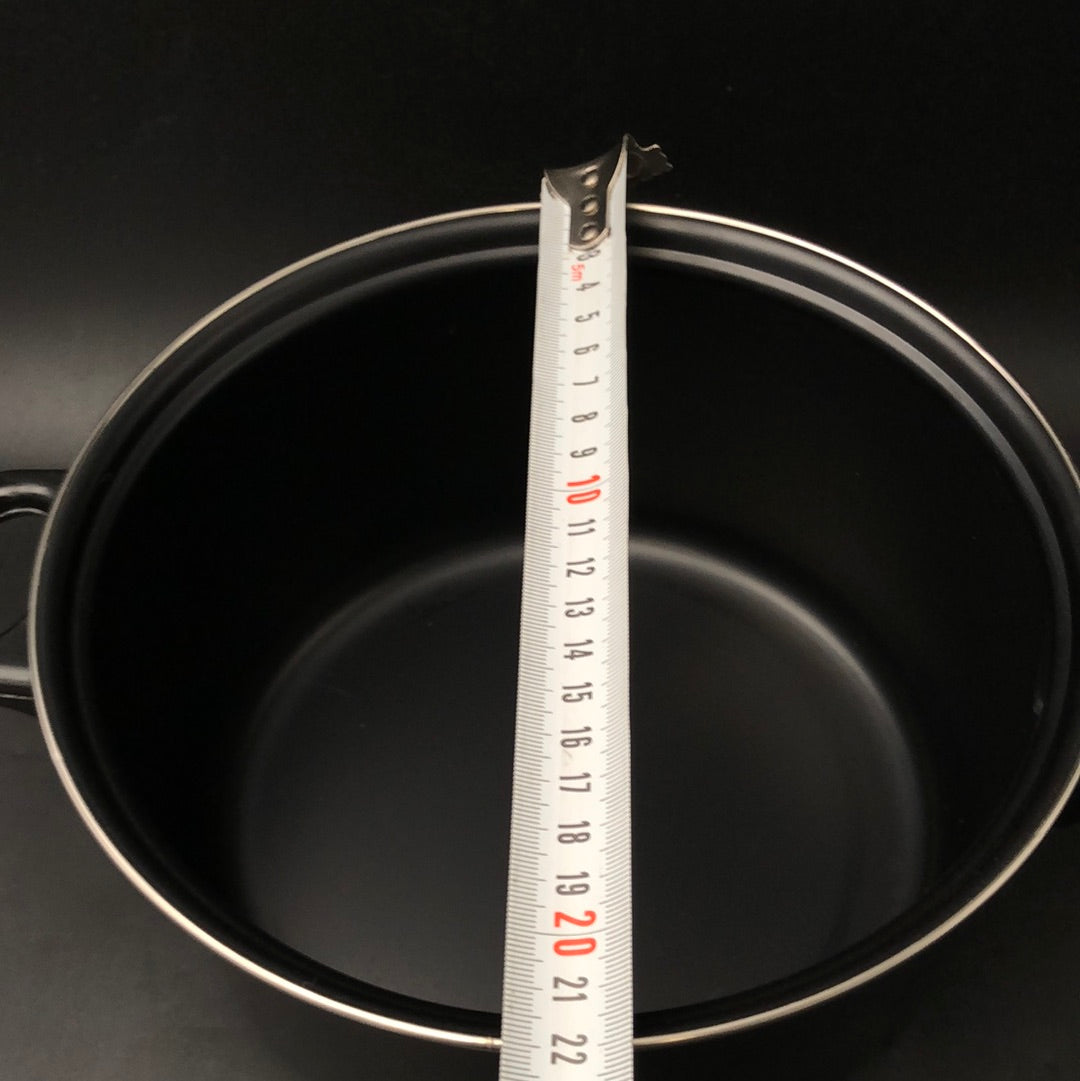 Black Pot with Glass Lid - Medium