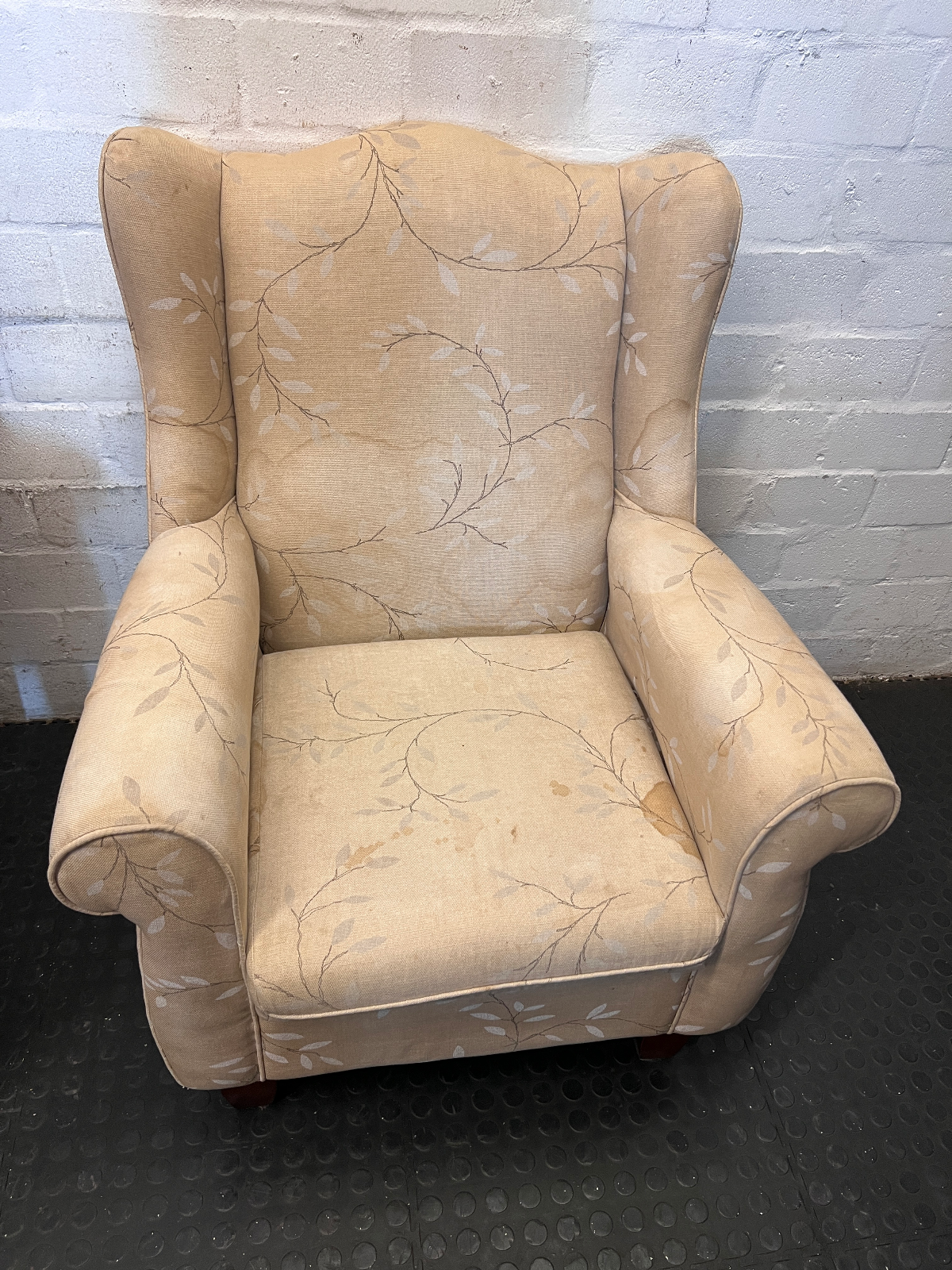 Vintage Style Fabric Wingback Chair with Leaf Pattern - 2ndhandwarehouse.com