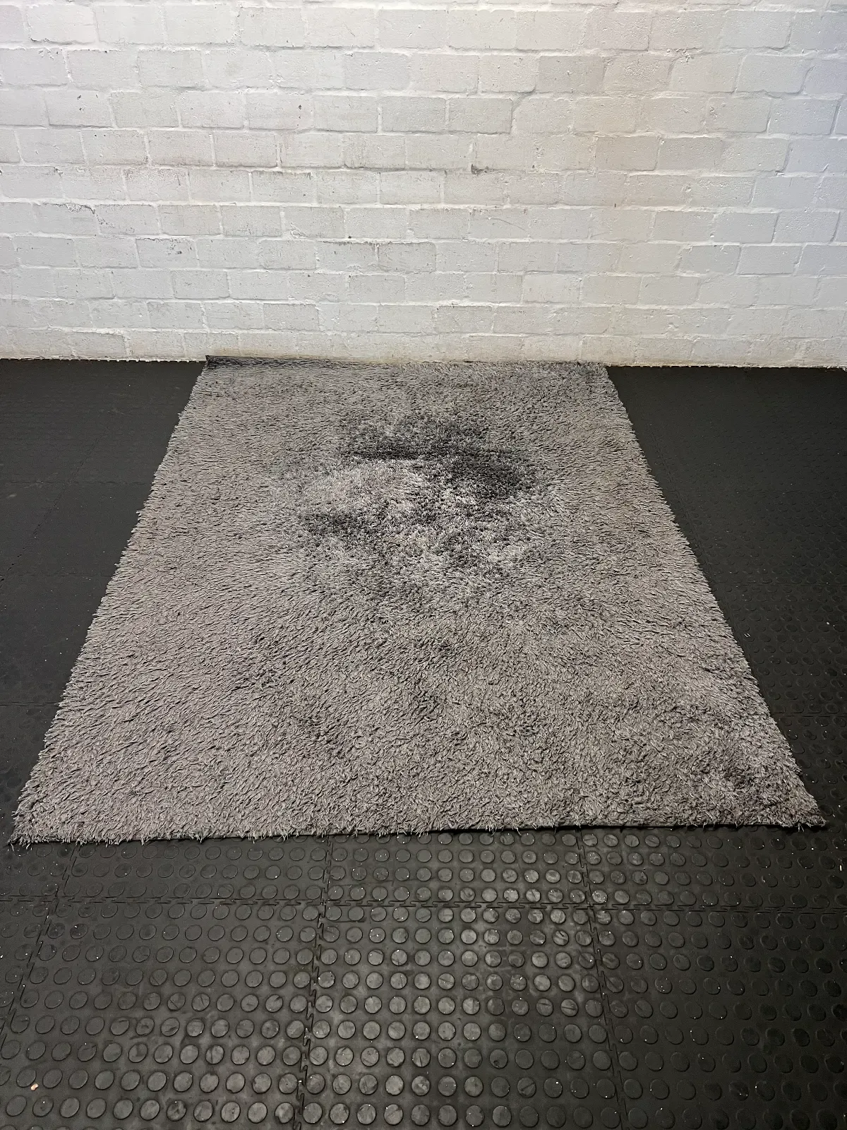 Charcoal Grey Shaggy Living Room Rug (230cm x 160cm) - 2ndhandwarehouse.com