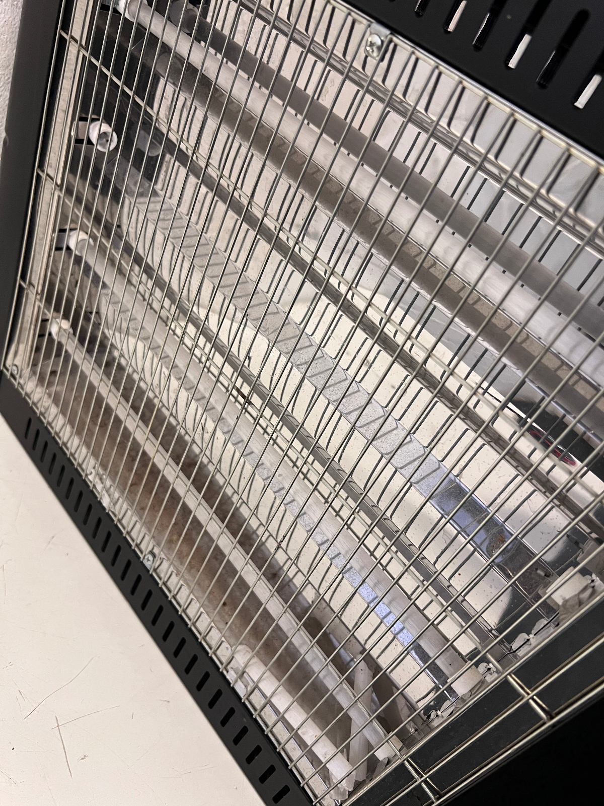 Luxell 2400W Quartz Heater - Fair Condition - 2ndhandwarehouse.com