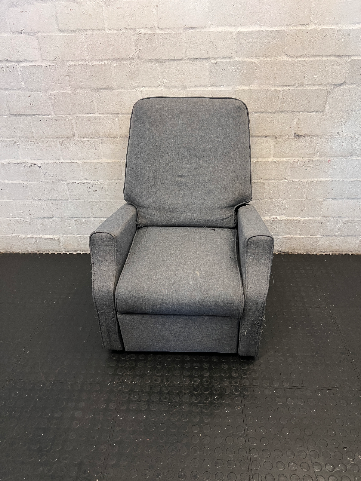 Lazy Boy Grey Fabric Recliner Armchair - Well Used - 2ndhandwarehouse.com