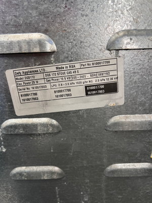 Defy 4-Plate Gas Stove - Good Condition - 2ndhandwarehouse.com