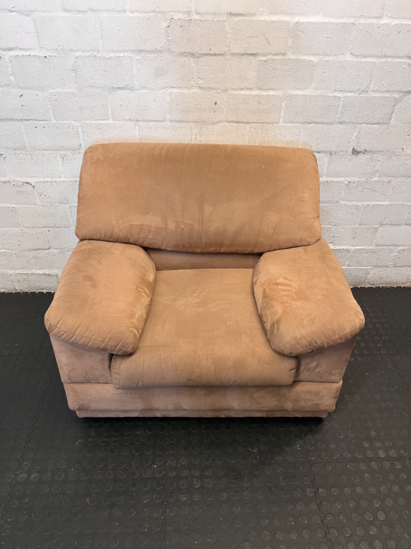 Plush Beige Suede One-Seater Couch - Good Condition - 2ndhandwarehouse.com