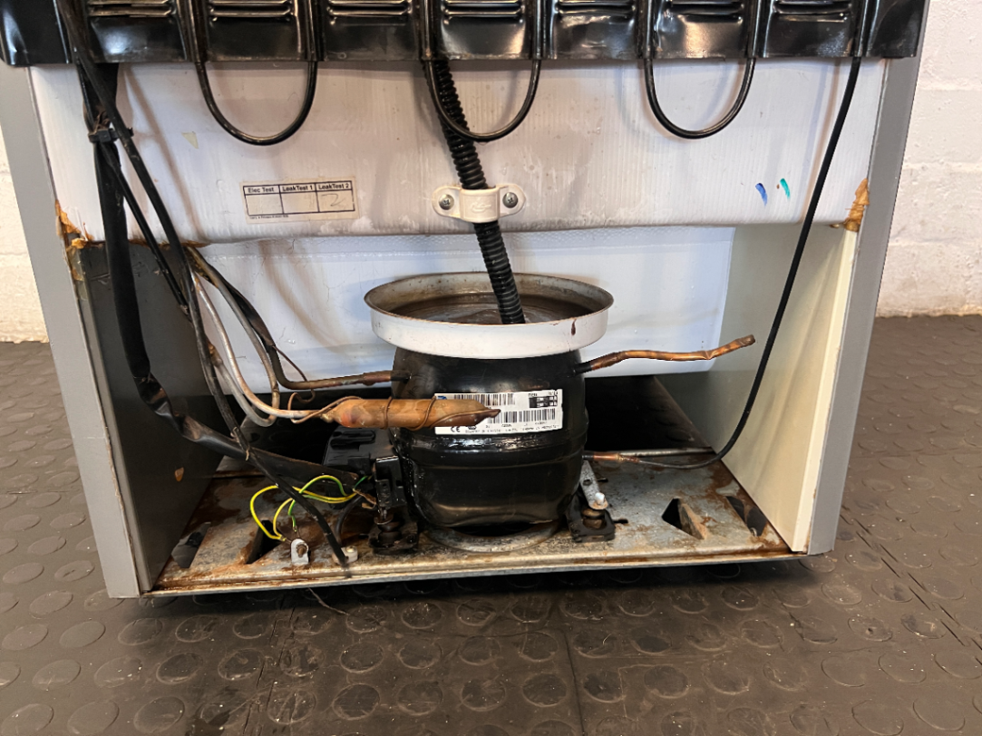 Defy Single Door Fridge Freezer - Needs Gas / Failed Testing (As-Is) - 2ndhandwarehouse.com