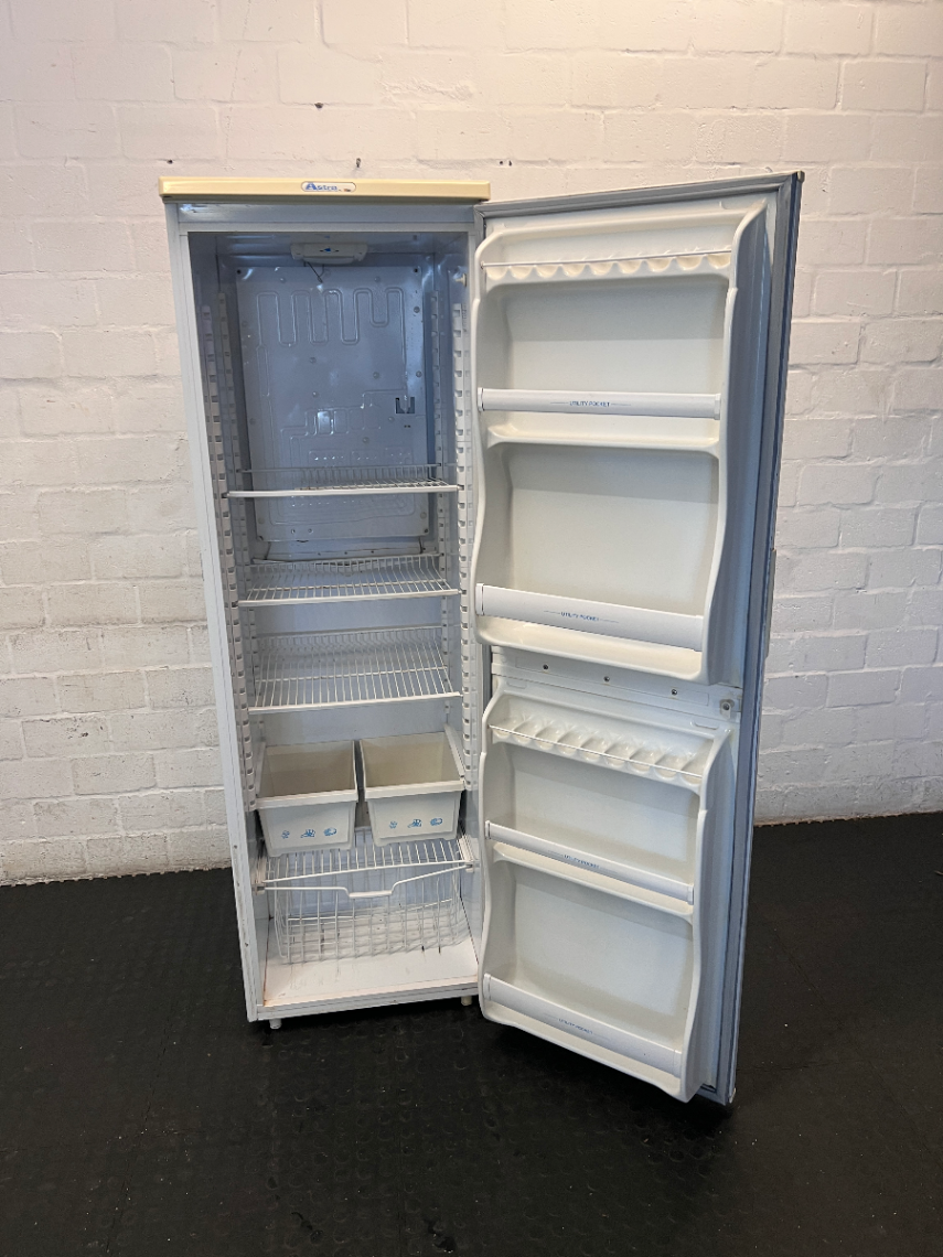 Bauer Astra Single Door Fridge - Back Panel Freezing Issue - 2ndhandwarehouse.com
