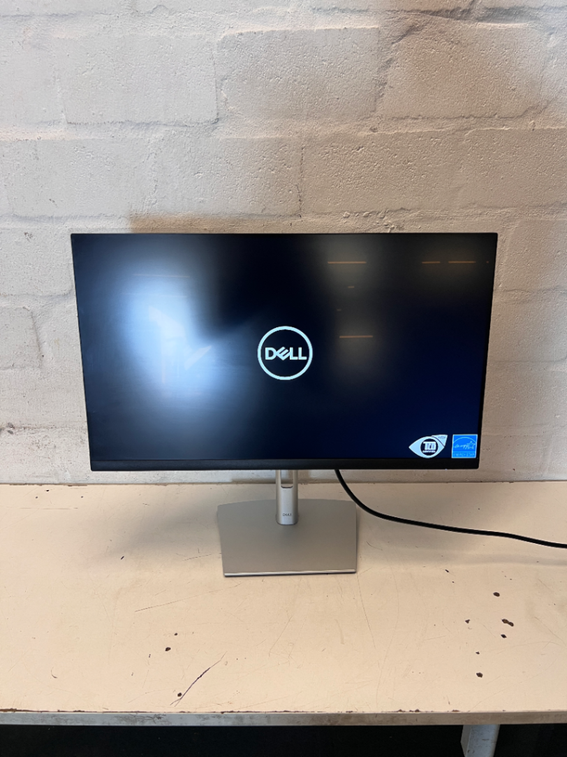 Dell 24" PC Monitor P2423D - Good Condition - 2ndhandwarehouse.com