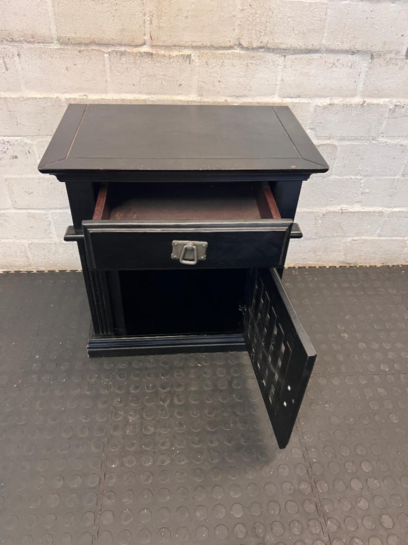 Pair of Black Lattice-Door Bedside Tables - Minor Edge Wear - 2ndhandwarehouse.com
