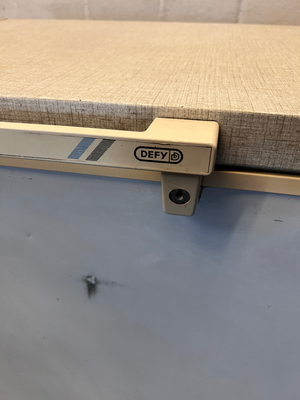 Defy 210L Chest Freezer - Visible Interior Damage - 2ndhandwarehouse.com