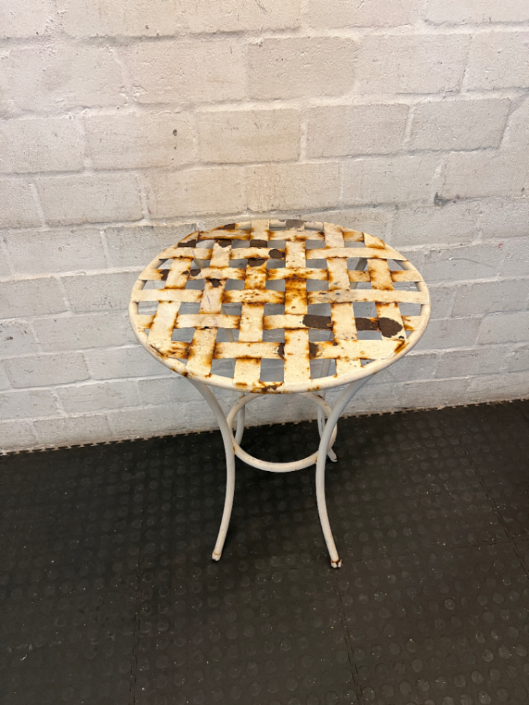 Rustic White Metal Braided-Top Outdoor Table - Visible Weathering - 2ndhandwarehouse.com