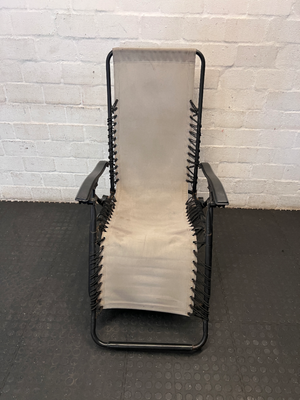 Folding Bungee Recliner Outdoor Chair in Tan and Black - 2ndhandwarehouse.com