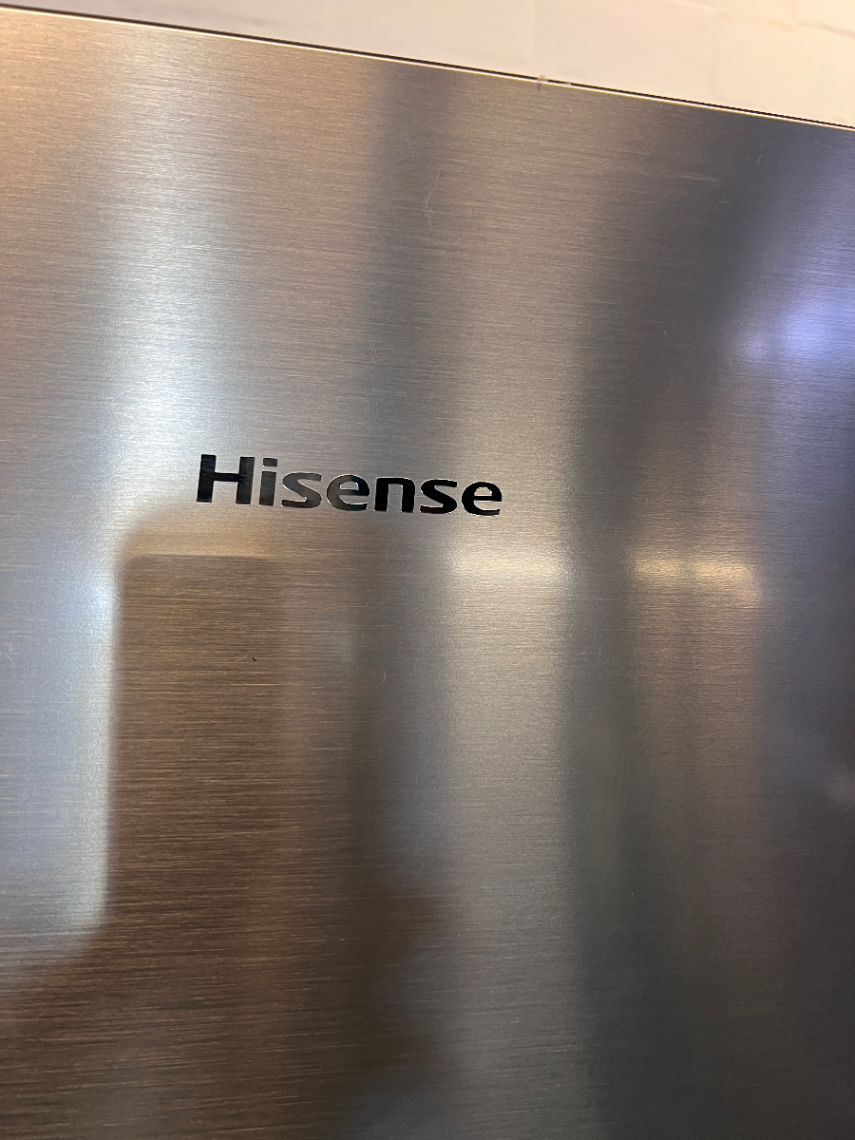 Sleek Silver Hisense Fridge with Water Dispenser - Bottom Freezer - 2ndhandwarehouse.com