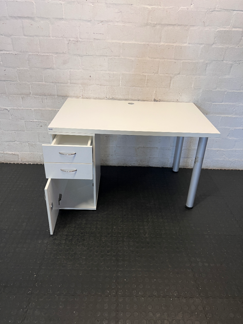Modern White Office Desk with Pedestal Drawers - 2ndhandwarehouse.com