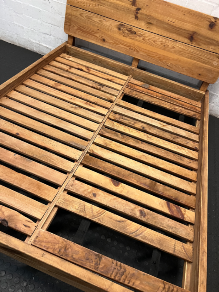 Rustic Reclaimed Pine Queen Bedframe - 2ndhandwarehouse.com