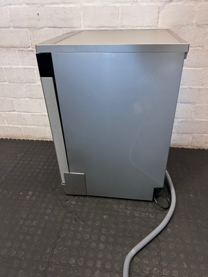 Whirlpool 13-Place Dishwasher in Silver Stainless Steel - 2ndhandwarehouse.com