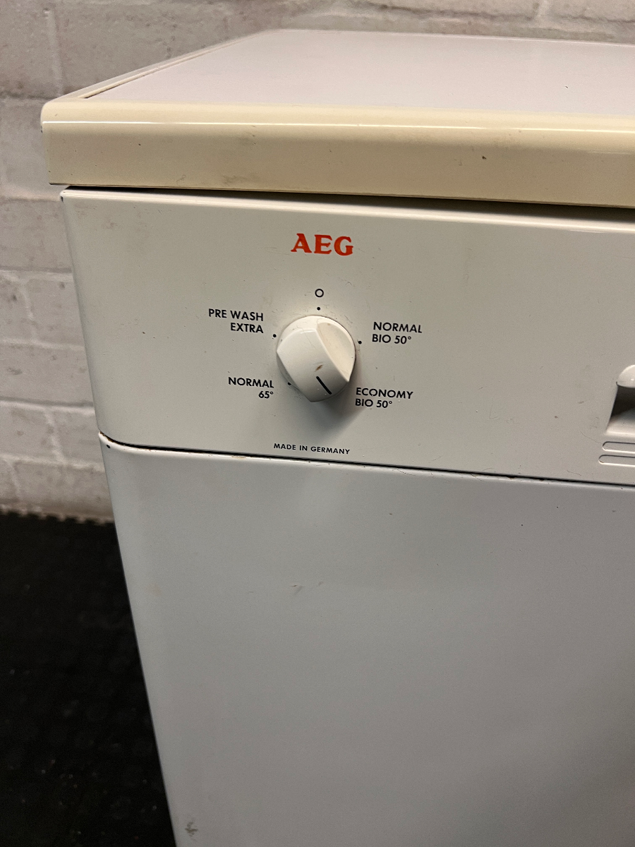 White AEG Oko_Favorit Dishwasher - 2ndhandwarehouse.com