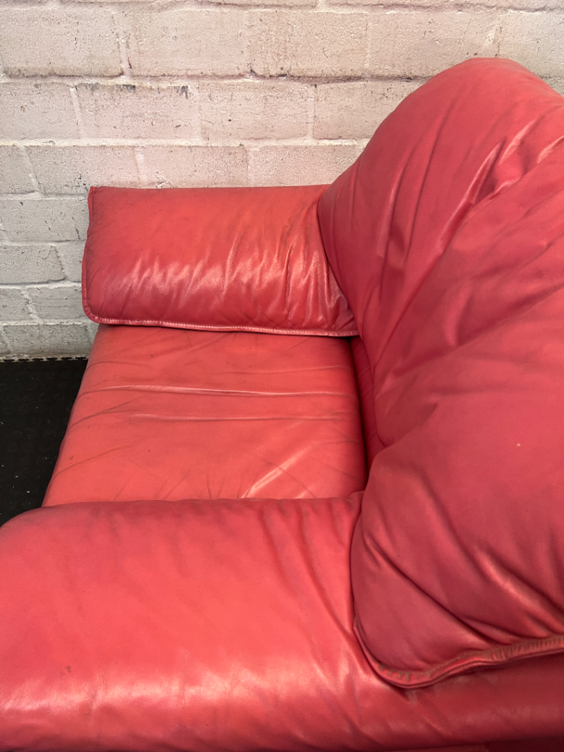 Pinkish-Red Leather 1 Seater Couch - Visible Wear - 2ndhandwarehouse.com