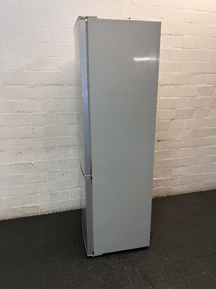 Silver Hisense Fridge Freezer with Water Dispenser — Working Order with Damaged Internal D - 2ndhandwarehouse.com