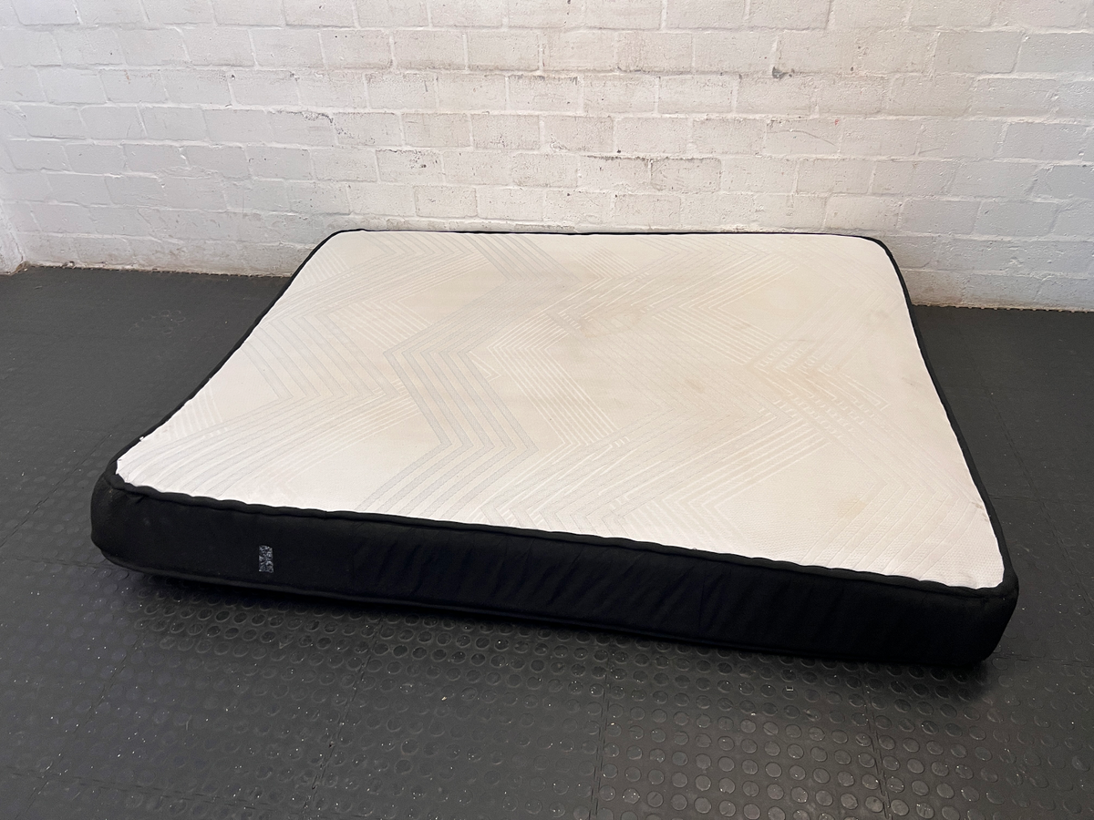 Queen Size Mattress with Chevron Detail - 2ndhandwarehouse.com
