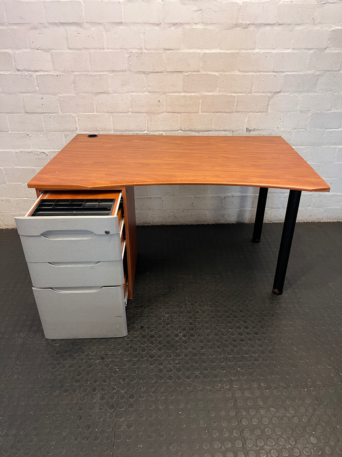 Professional Cherry Wood Finish Office Desk with 3 Drawers - 2ndhandwarehouse.com