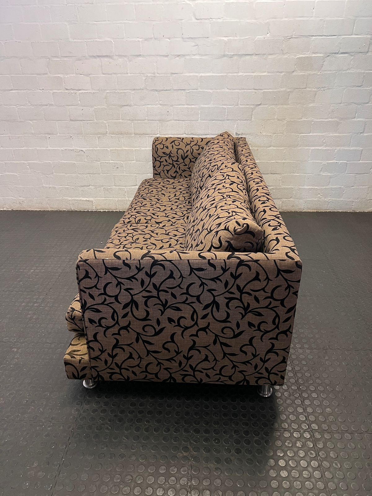 Contemporary Patterned Three-Seater Couch in Mocha & Black - 2ndhandwarehouse.com