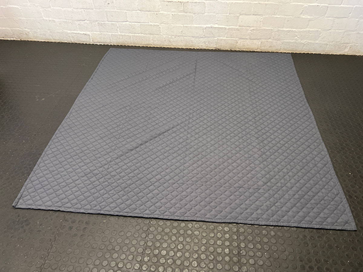 Charcoal Grey Diamond Quilted Blanket Throw - 210cm x 195cm - 2ndhandwarehouse.com