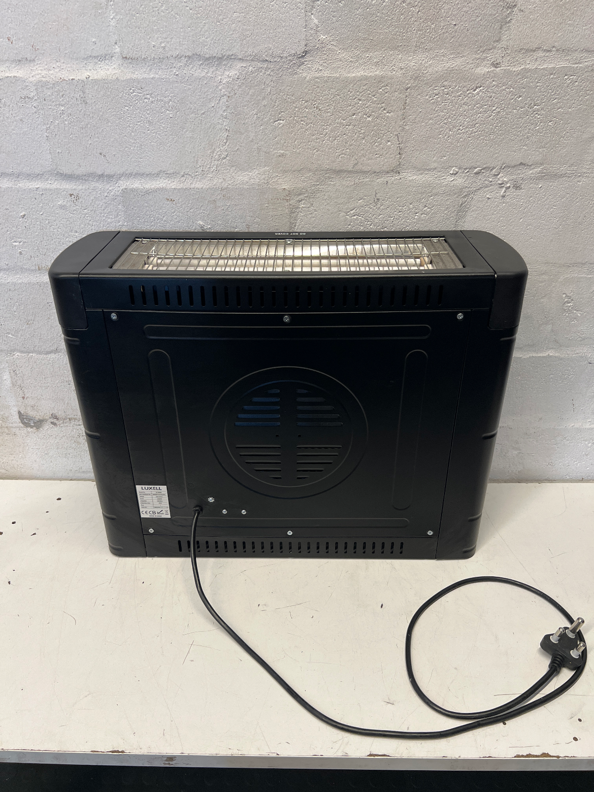 Luxell 2400W Quartz Heater - Fair Condition - 2ndhandwarehouse.com