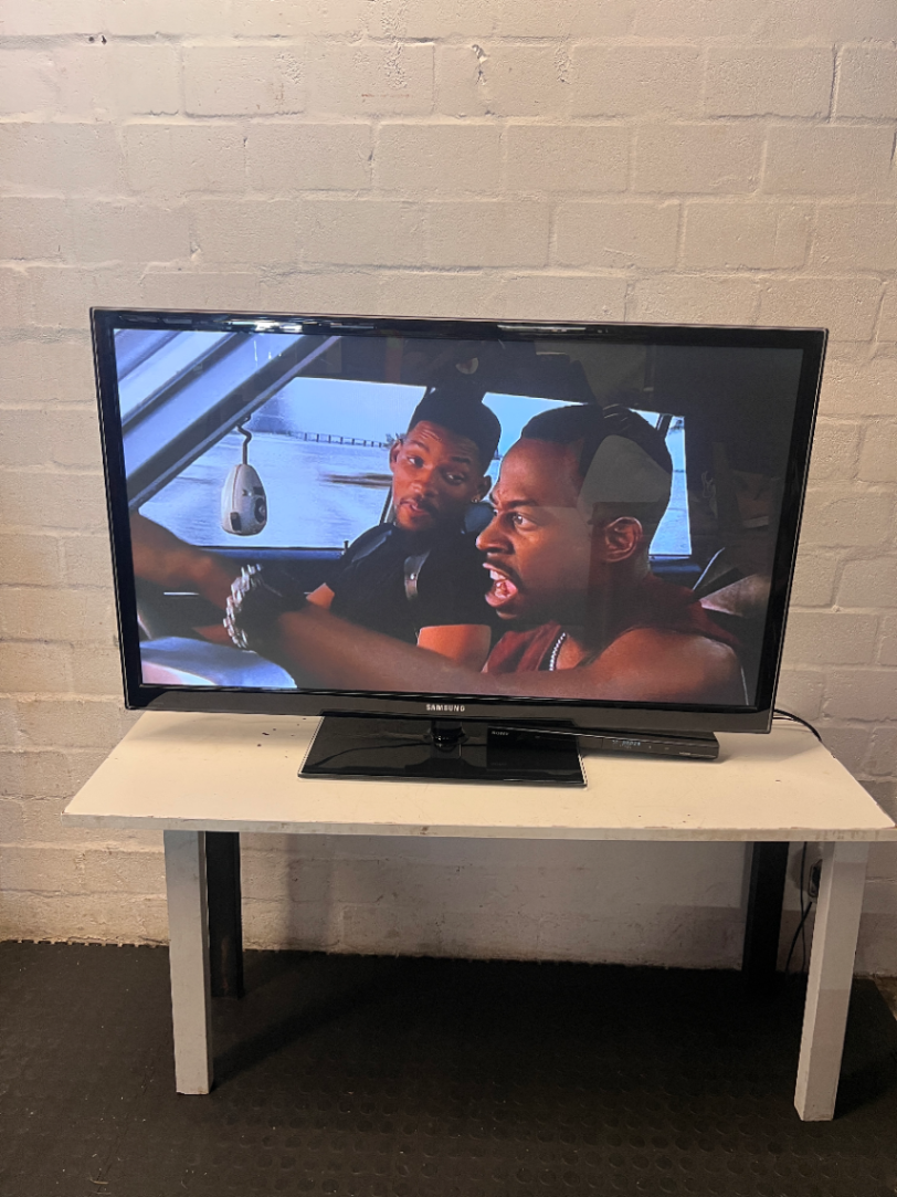 51" Samsung Plasma TV - Very Good Condition (Tested for Power) - 2ndhandwarehouse.com