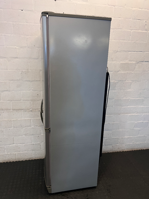 Defy Single Door Fridge Freezer - Needs Gas / Failed Testing (As-Is) - 2ndhandwarehouse.com