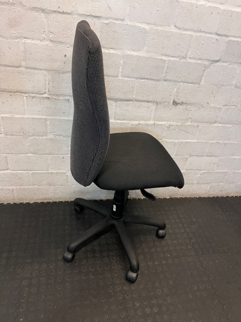 Mid Back Office Chair - Missing Armrests - 2ndhandwarehouse.com