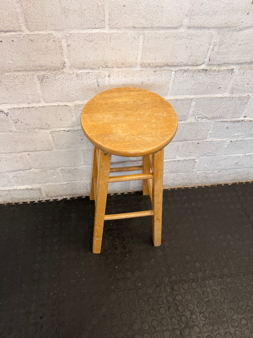 Set of 3 Classic Wooden Bar Stools - Light Wood Finish - 2ndhandwarehouse.com