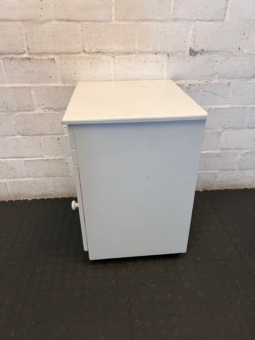 Anouk Vintage Side Table - Noticeable Water Stains on Top - 2ndhandwarehouse.com