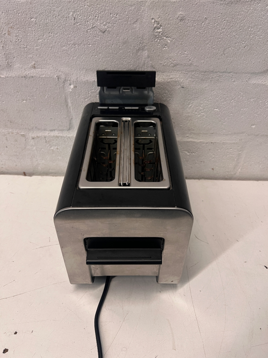 Black Bosch 2-Slice Toaster - Smudge Marks on Finish - 2ndhandwarehouse.com